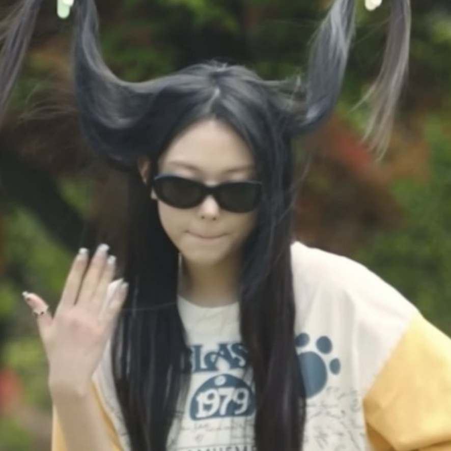 Behind-the-scenes cut of NewJeans