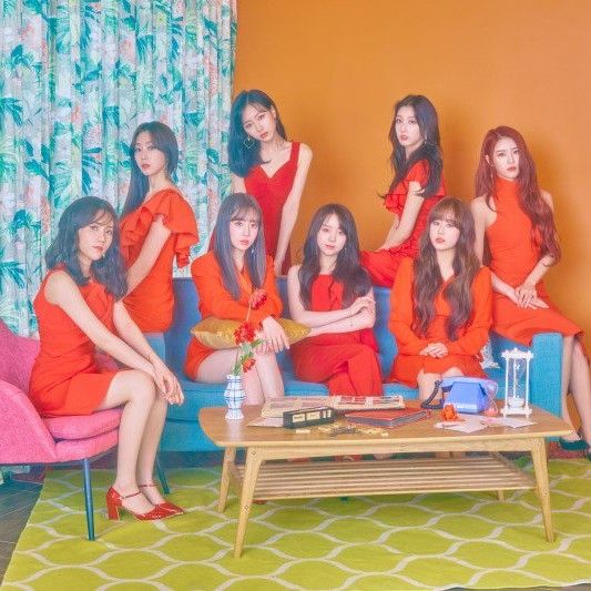 A moment captured by Lovelyz's fan