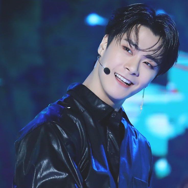 A moment captured by Moonbin (ASTRO)'s fan