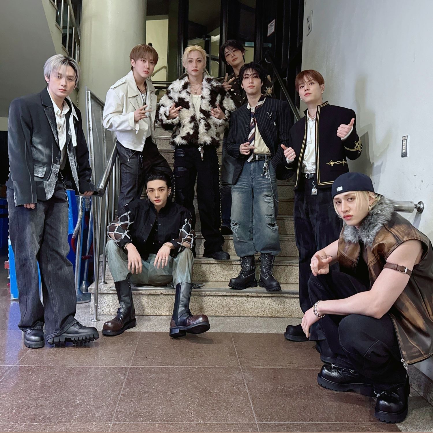 Behind-the-scenes cut of Stray Kids