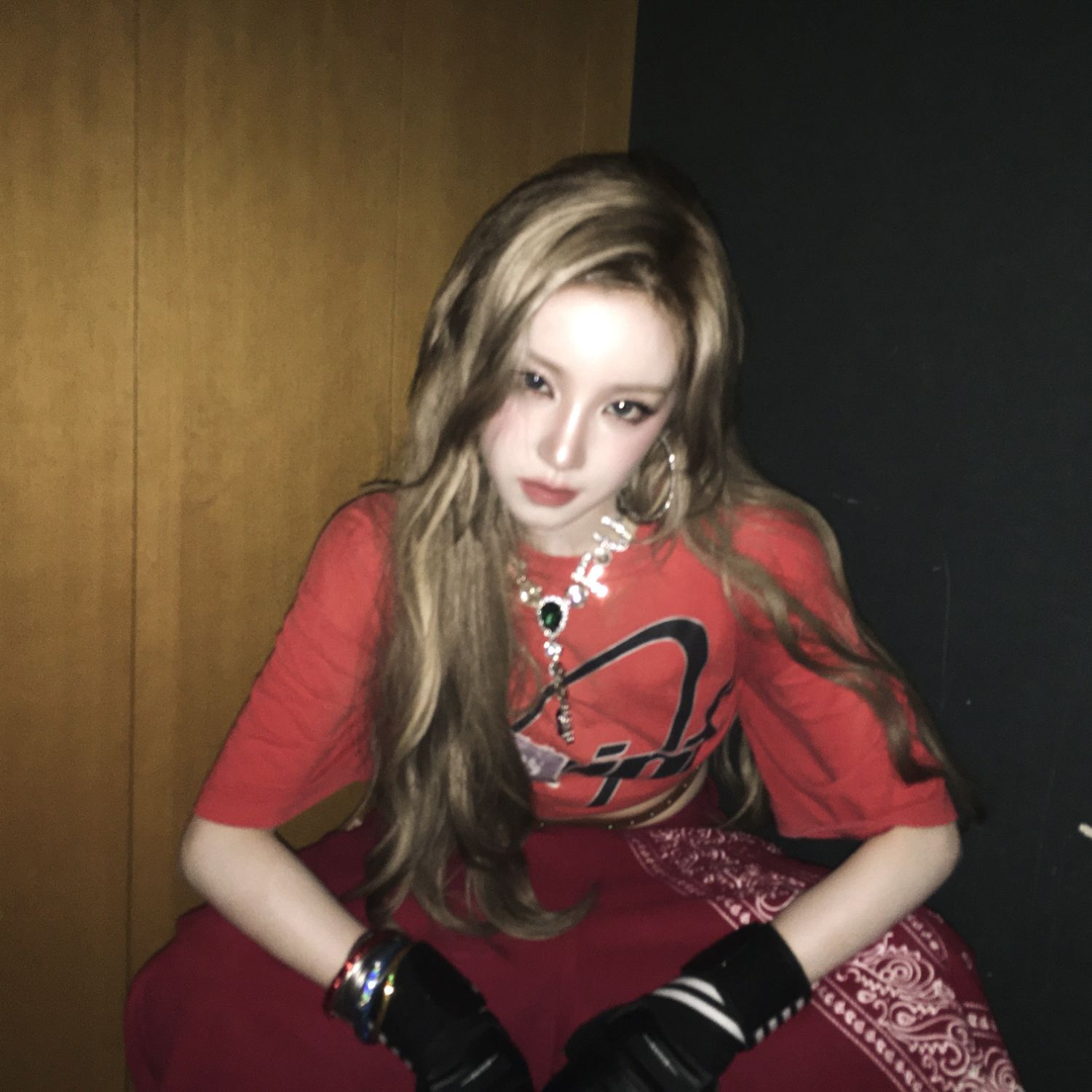 Potret di balik layar Yuqi (i-dle)