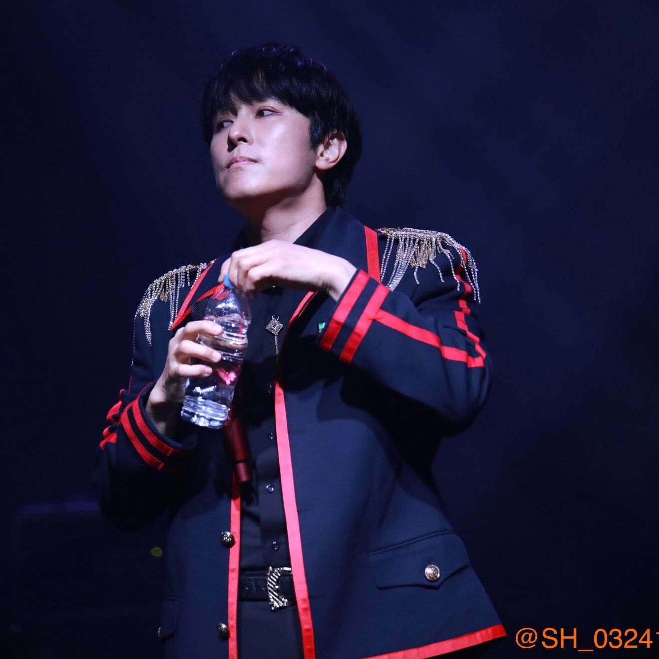 Latest photo of Kim Dongwan (SHINHWA)
