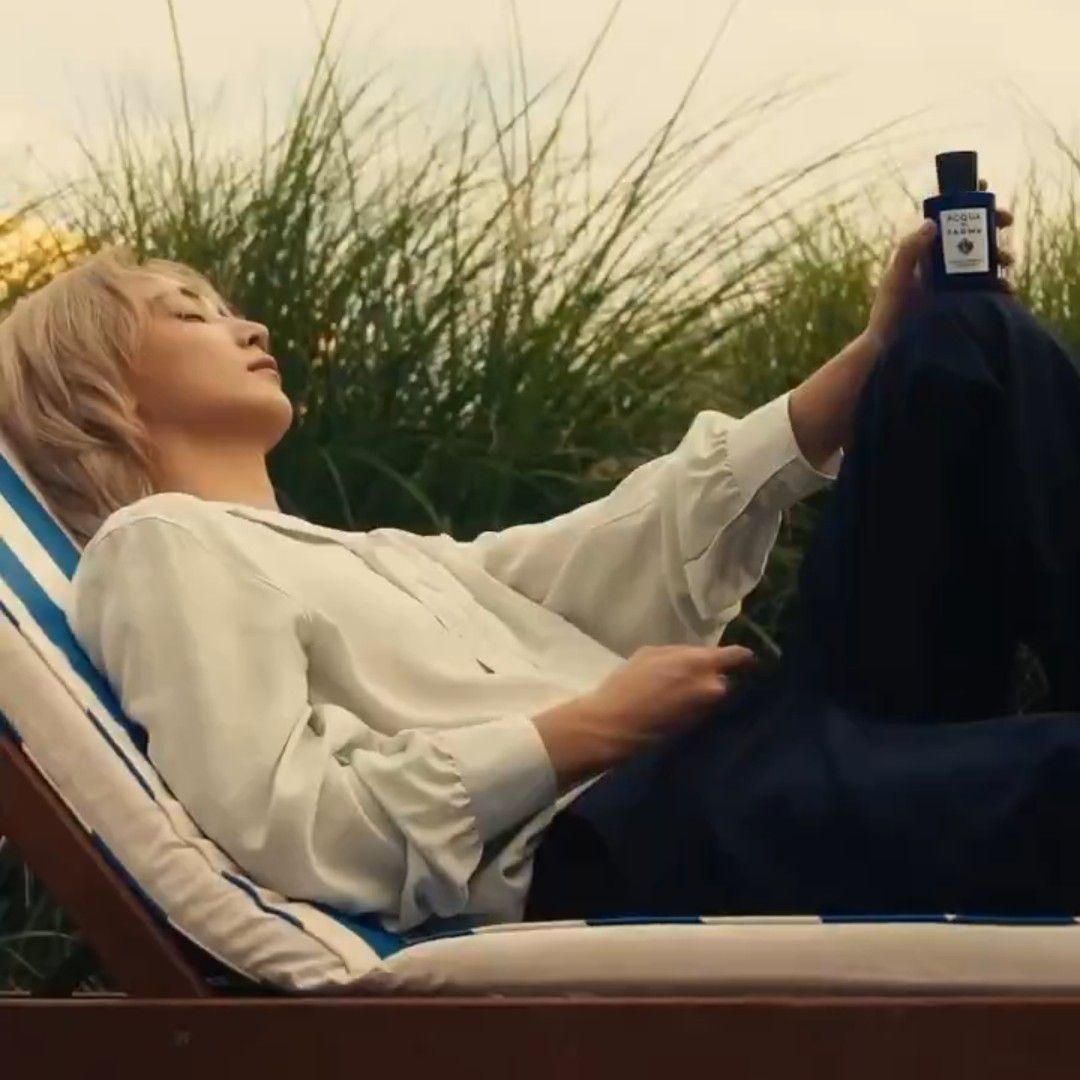 Recent activity shot of Jeonghan (SEVENTEEN)