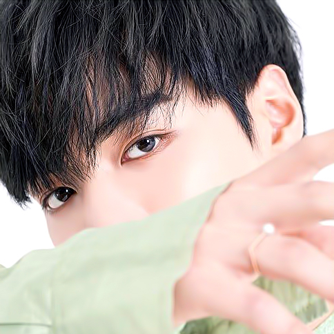Latest photo of Kim Jonghyeon