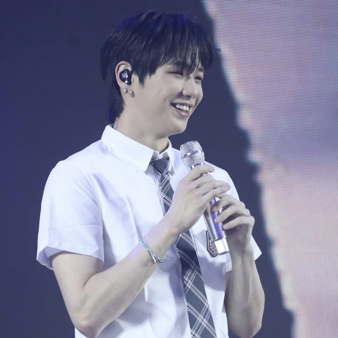 강다니엘의 최신 사진