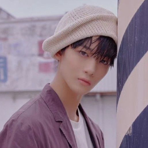 Latest photo of Bae Jinyoung