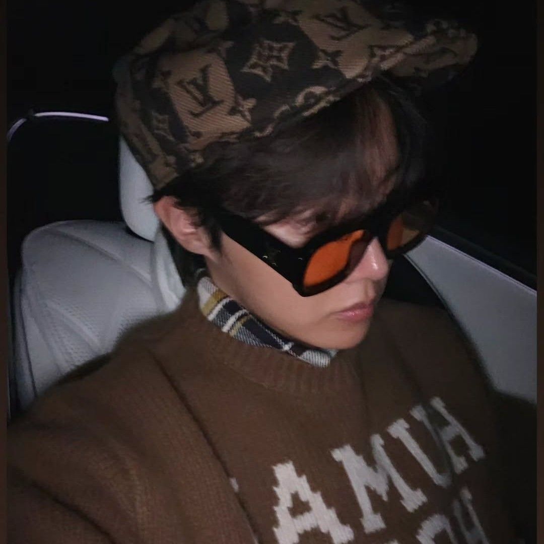 제이홉 (방탄소년단)의 최신 사진