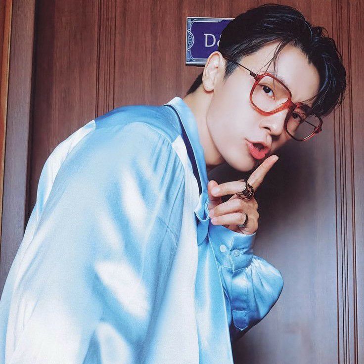 Foto aktivitas terbaru Donghae (Super Junior)