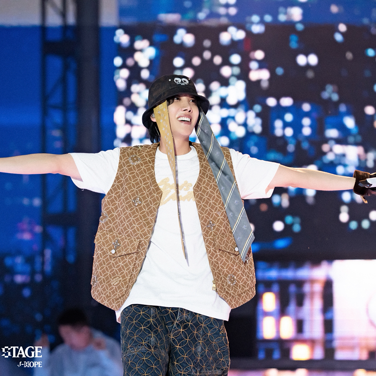 A moment captured by j-hope (BTS)'s fan