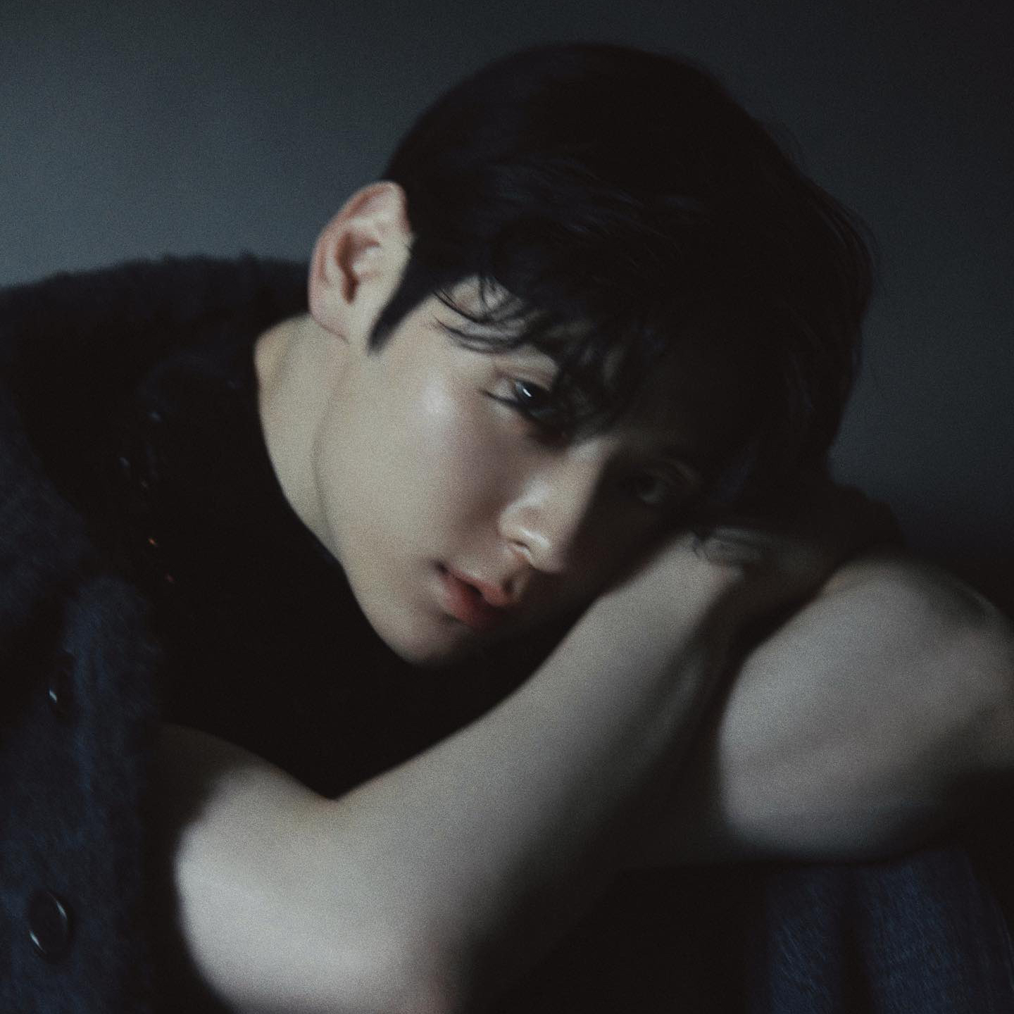 A moment captured by Hwang Minhyun's fan