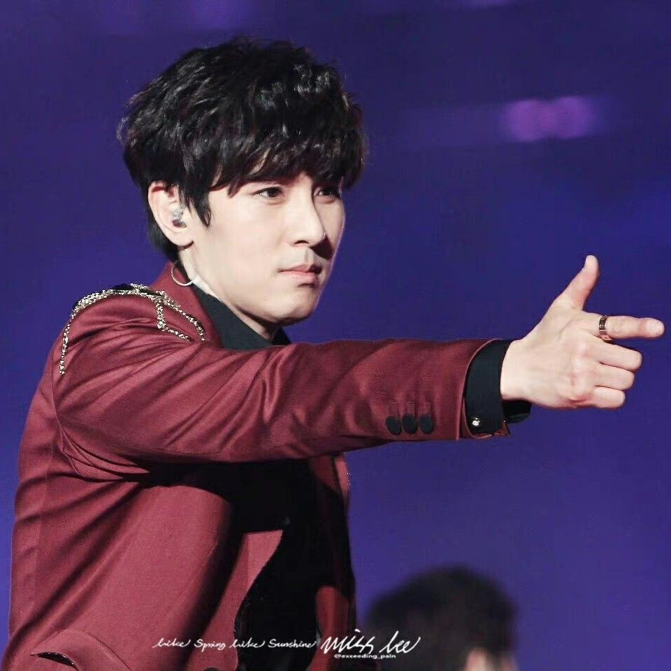 Latest photo of Kim Dongwan (SHINHWA)
