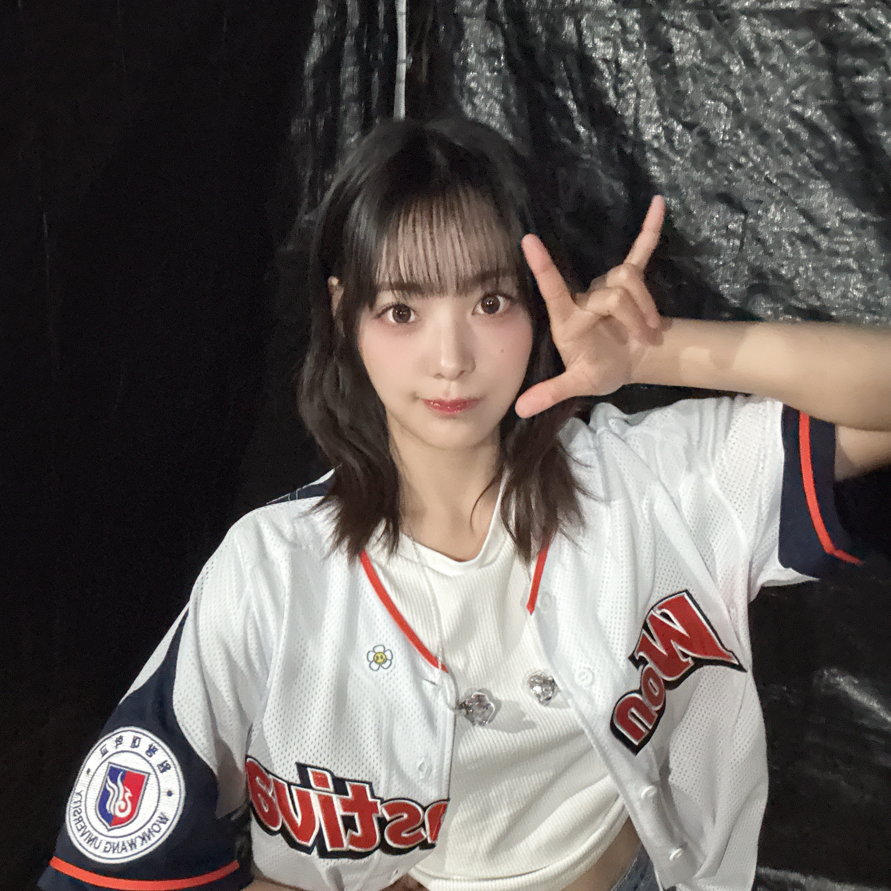 Behind-the-scenes cut of Siyeon (QWER)