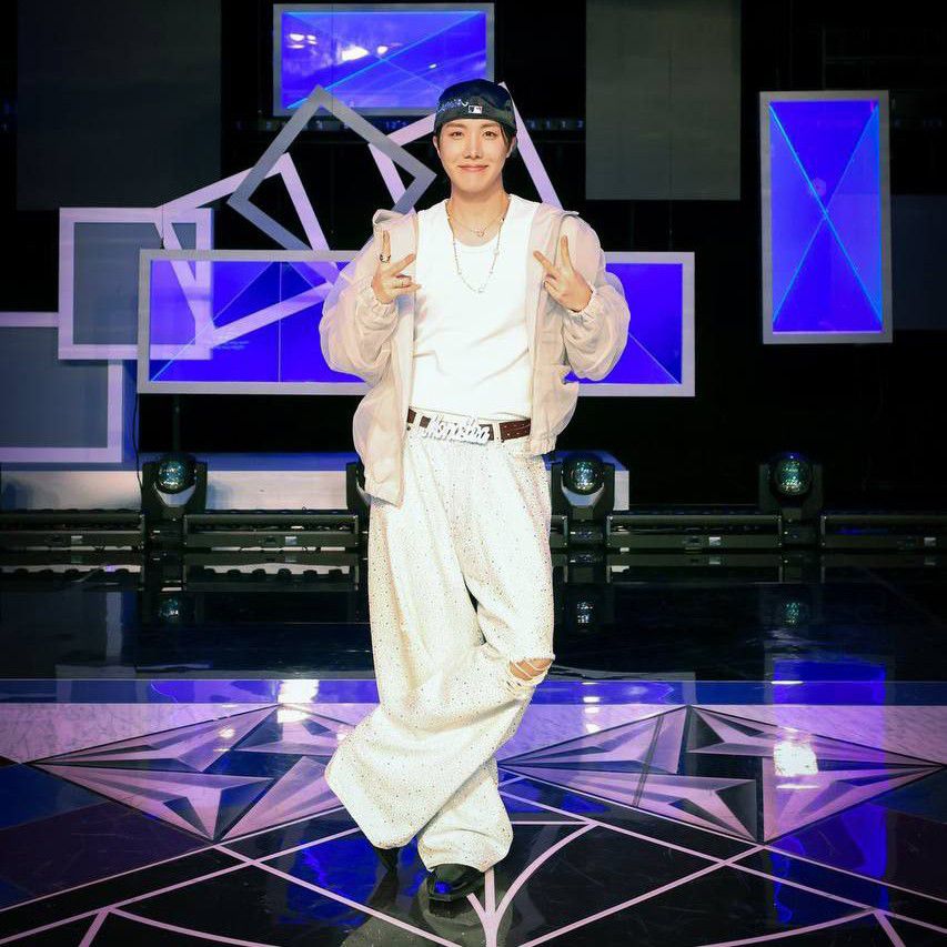 J-hope (防彈少年團)的最新照片