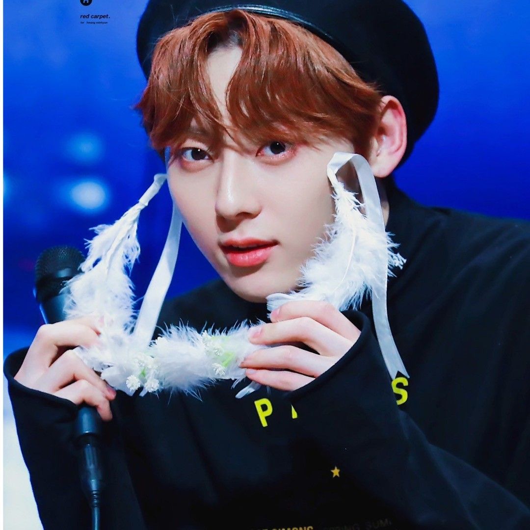 Behind-the-scenes cut of Hwang Minhyun