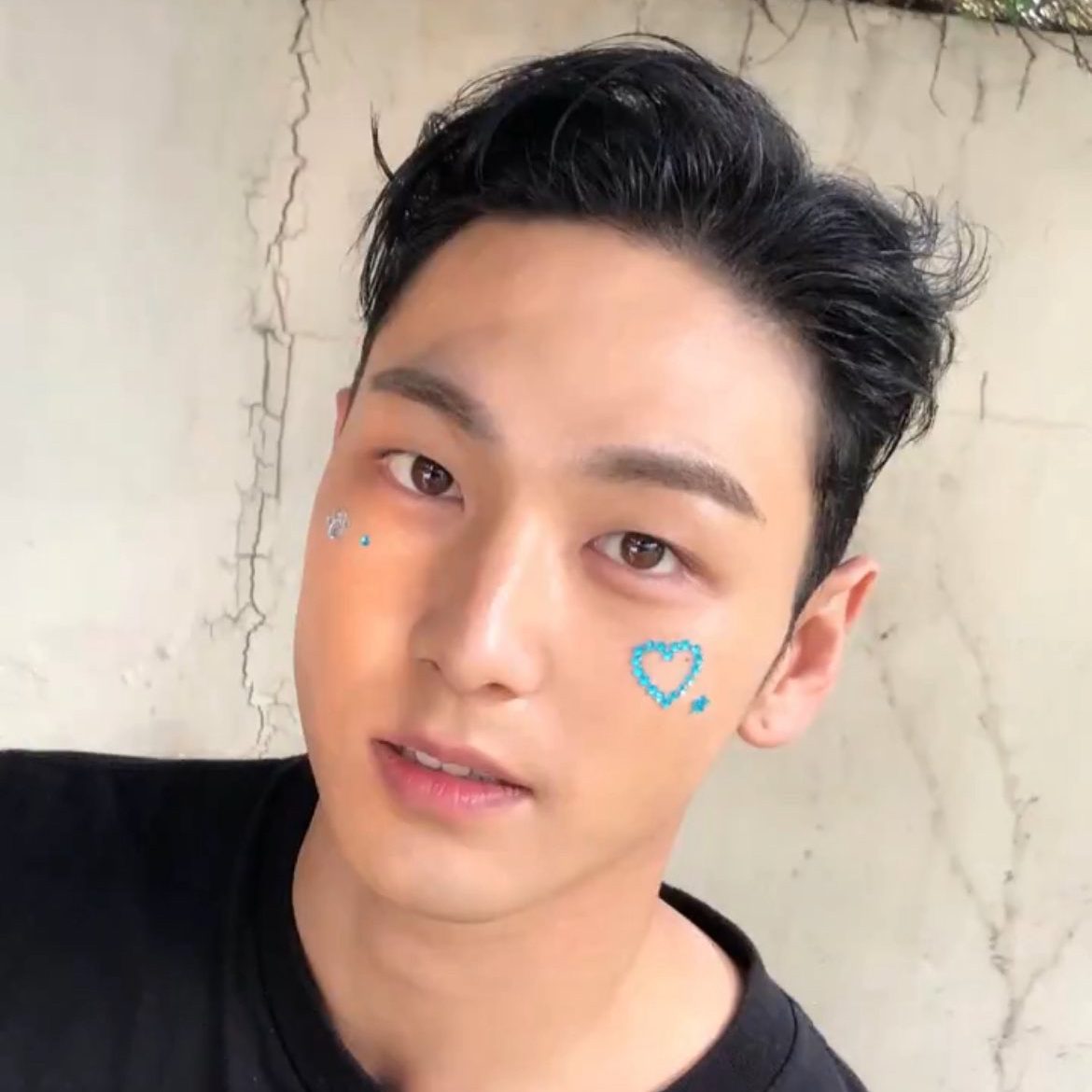 A moment captured by Baekho's fan
