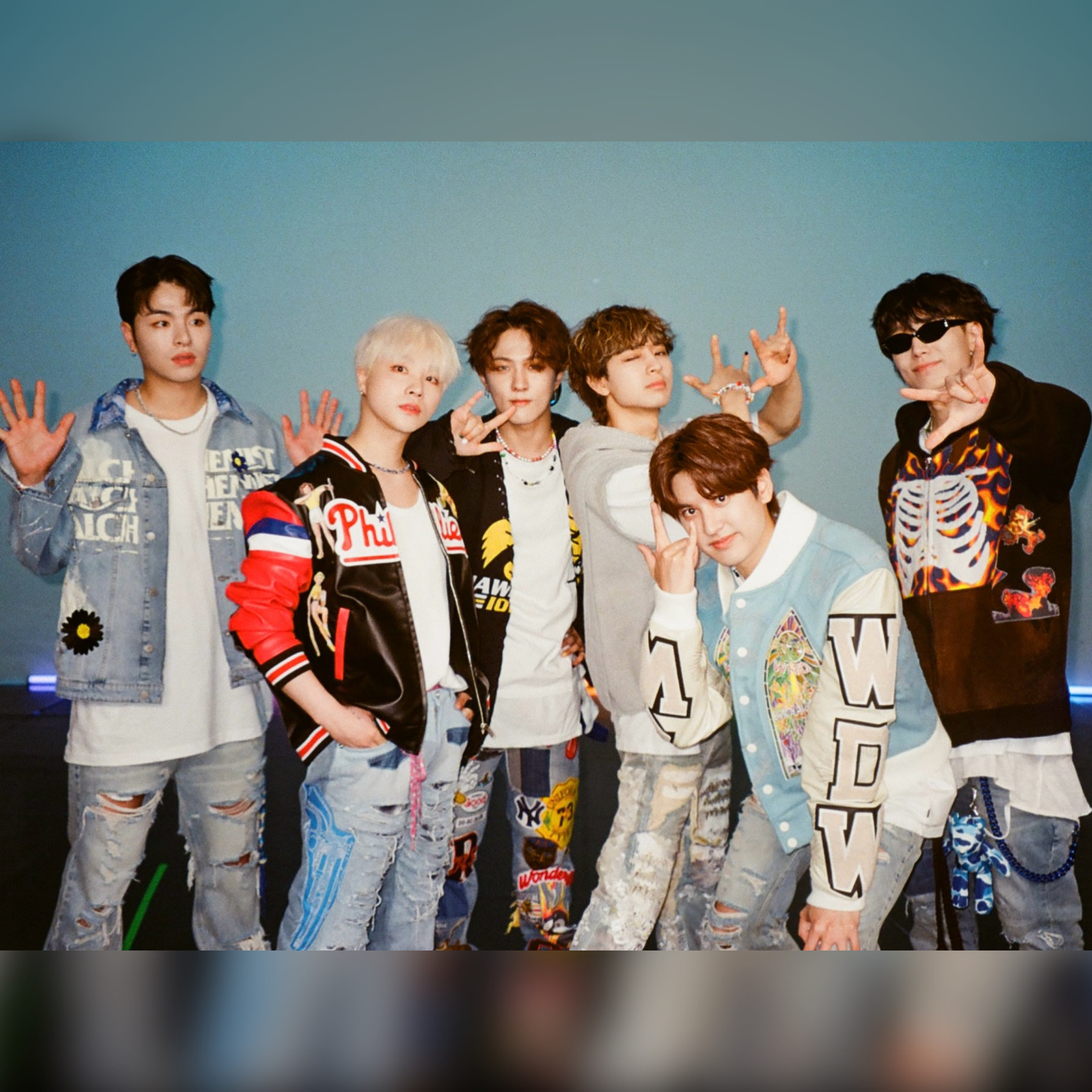 iKONの舞台裏ショット