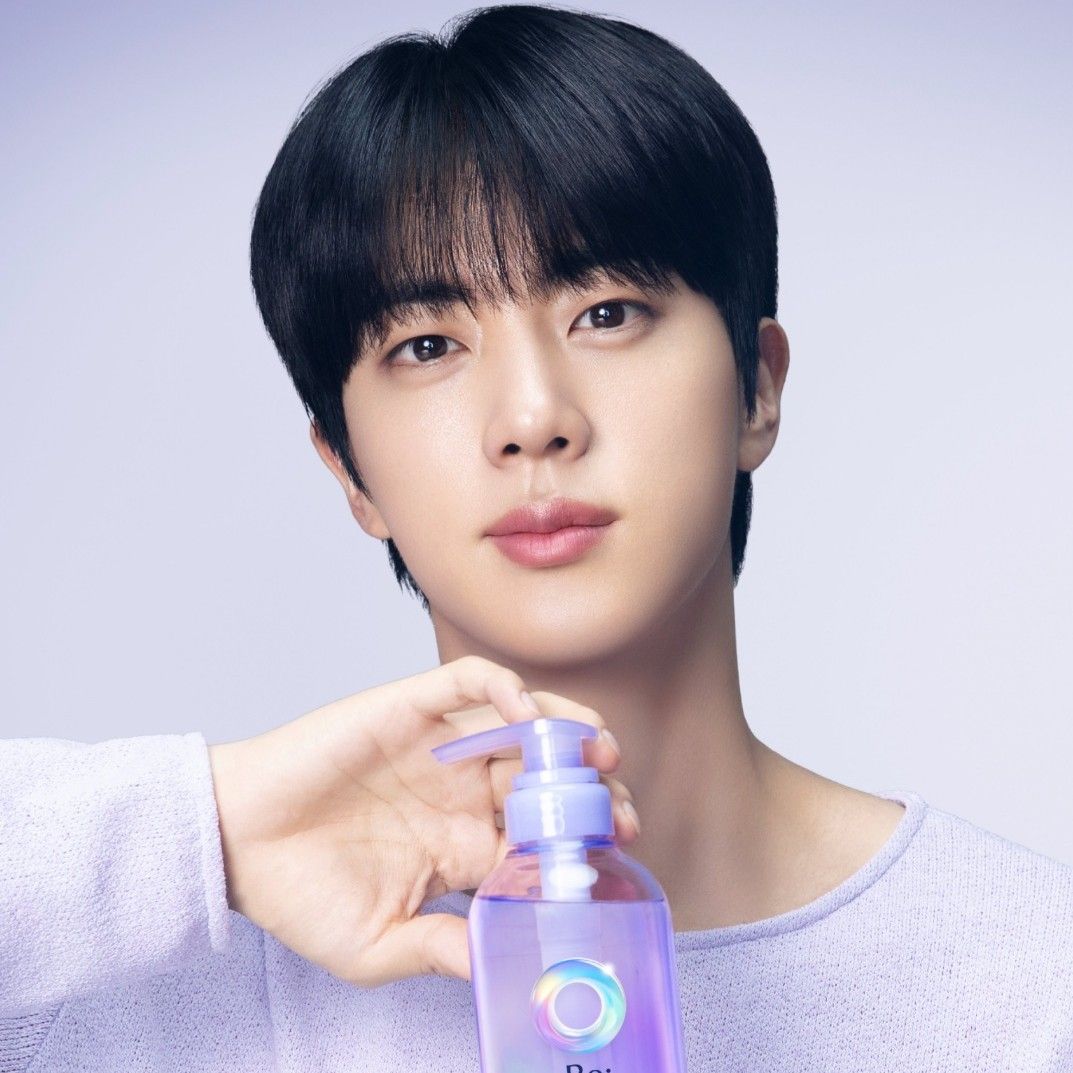 Behind-the-scenes cut of Jin (BTS)