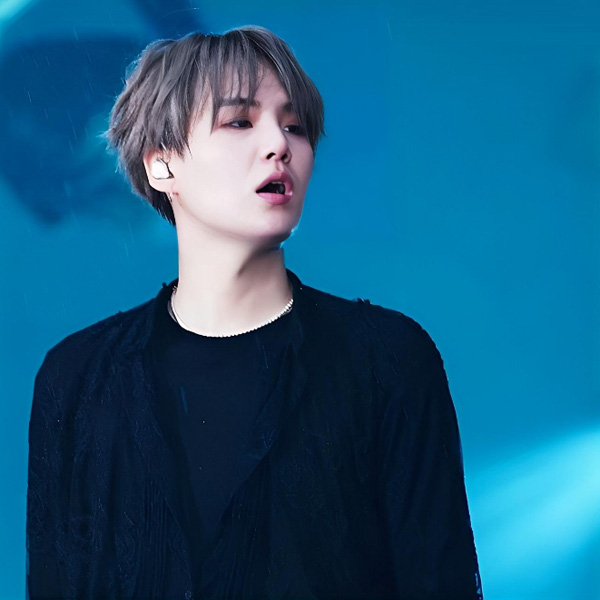 슈가 (방탄소년단)의 최신 사진
