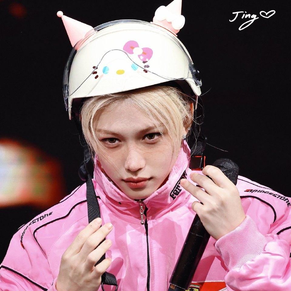 Behind-the-scenes cut of Felix (Stray Kids)