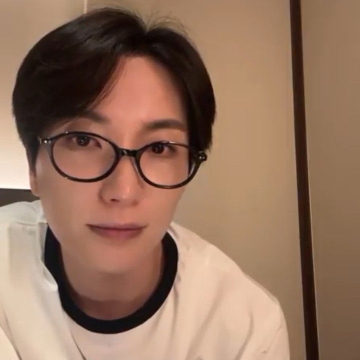 イトゥク (Super Junior)の舞台裏ショット