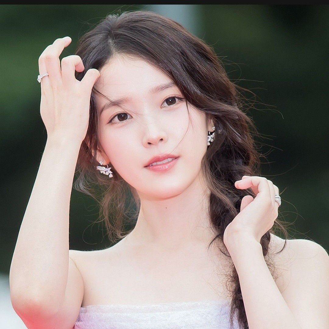 Potret di balik layar IU