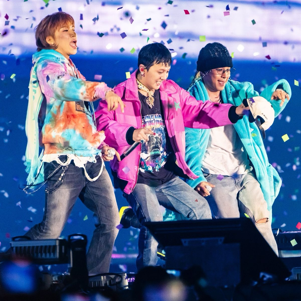 Momen yang diabadikan oleh penggemar G-DRAGON (BIGBANG)