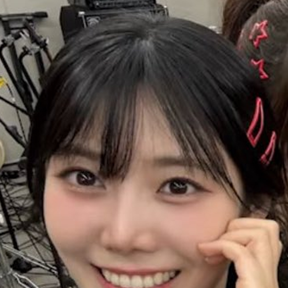 Recent activity shot of HyunJin (Loossemble)