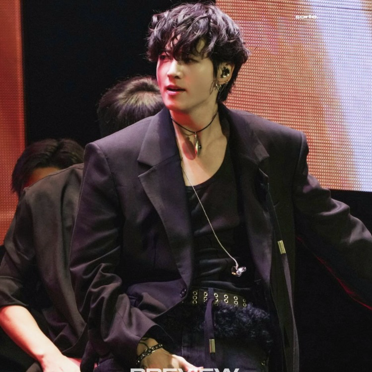 柾国 (防弹少年团)的最新照片