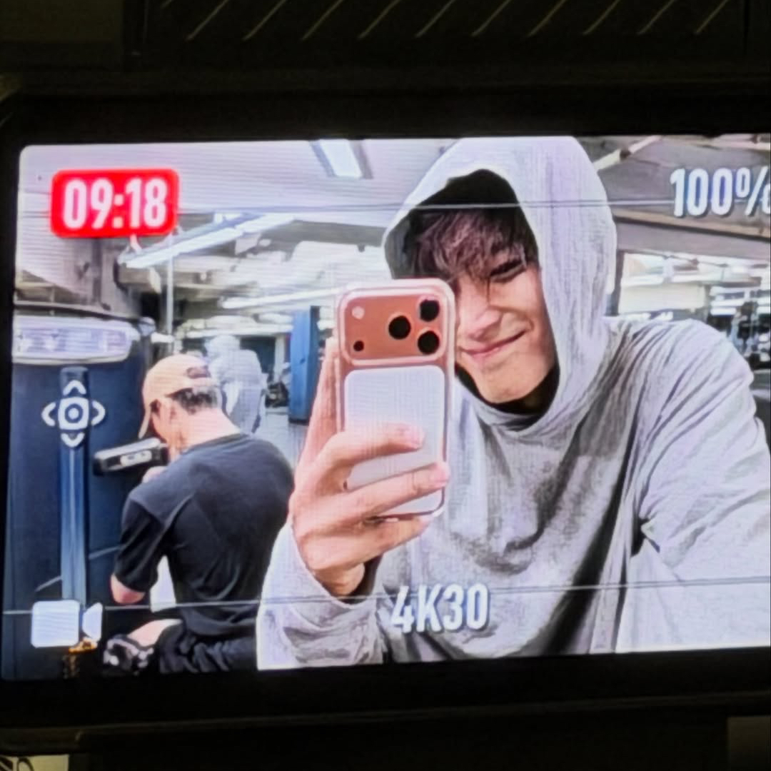 Foto terbaru Mingyu (SEVENTEEN)