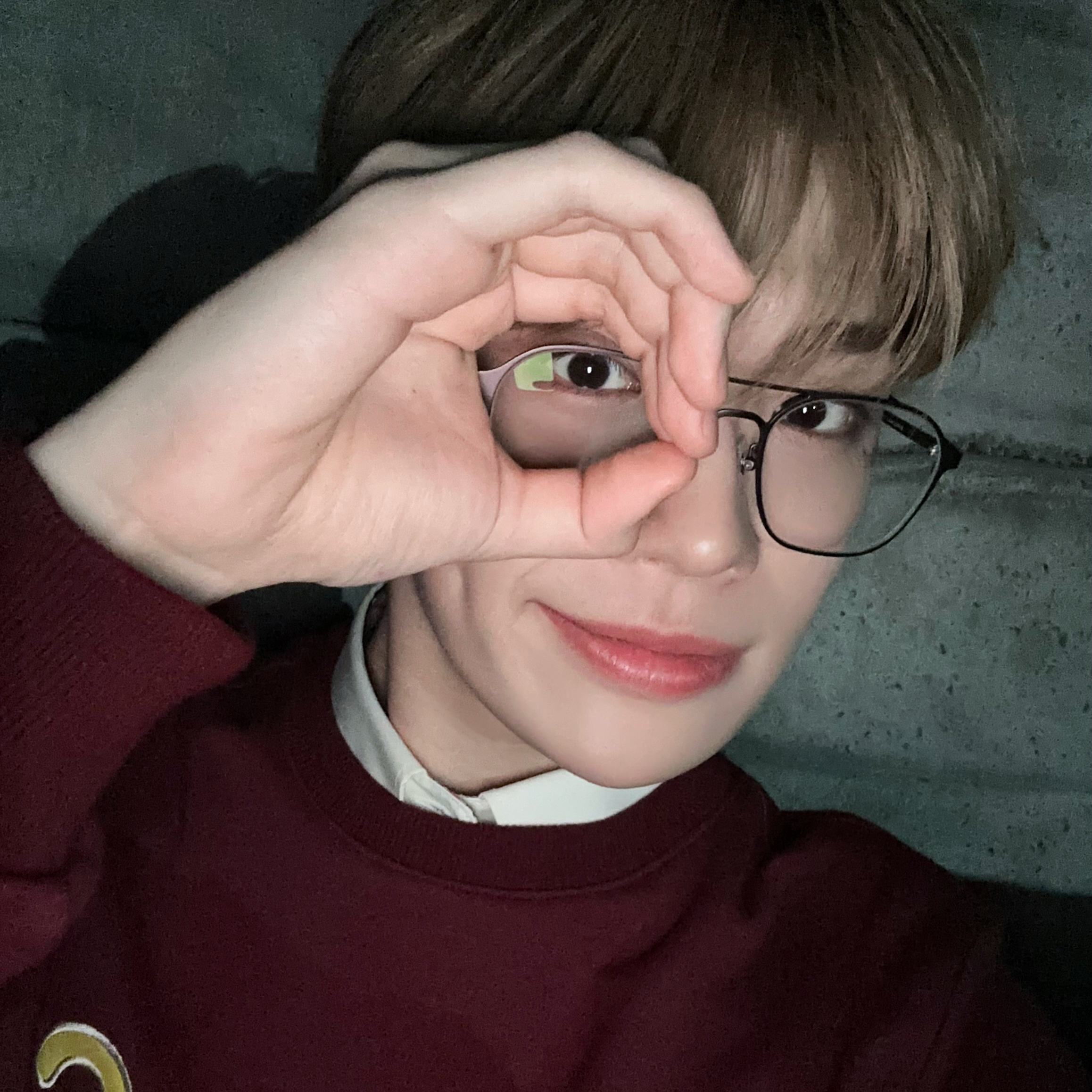 Recent activity shot of Kim Taerae (ZEROBASEONE)