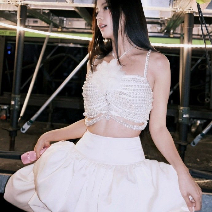 A moment captured by Jisoo (BLACKPINK)'s fan