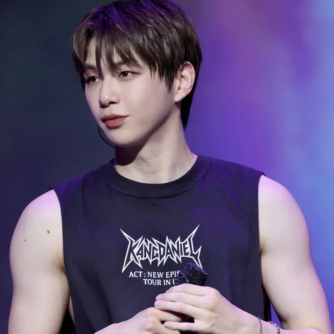 Recent activity shot of Kang Daniel