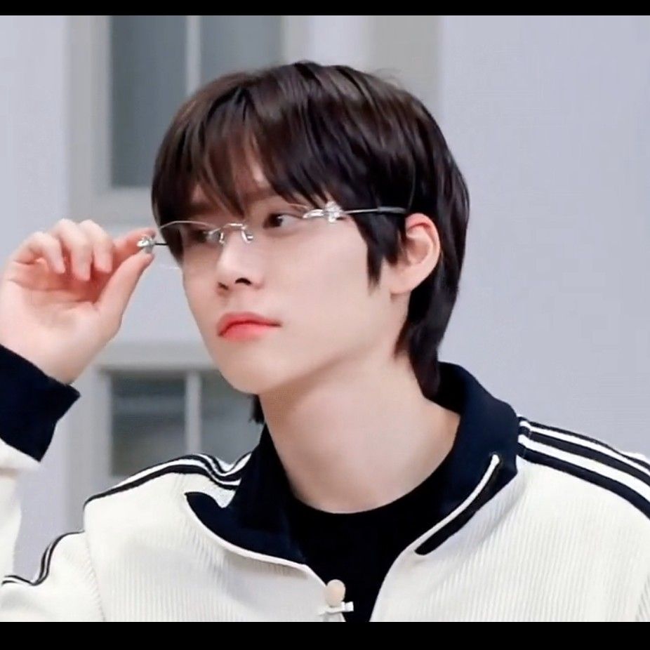 Eunseok (RIIZE)粉丝拍下的瞬间