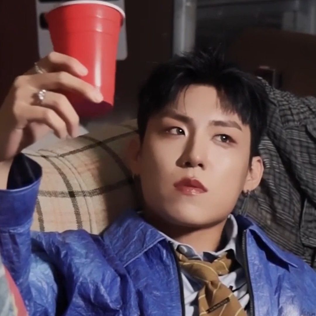Latest photo of Park Woojin (AB6IX)