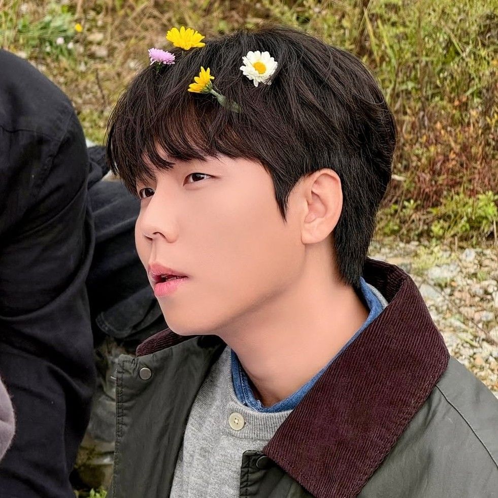 Recent activity shot of Jung Seunghwan