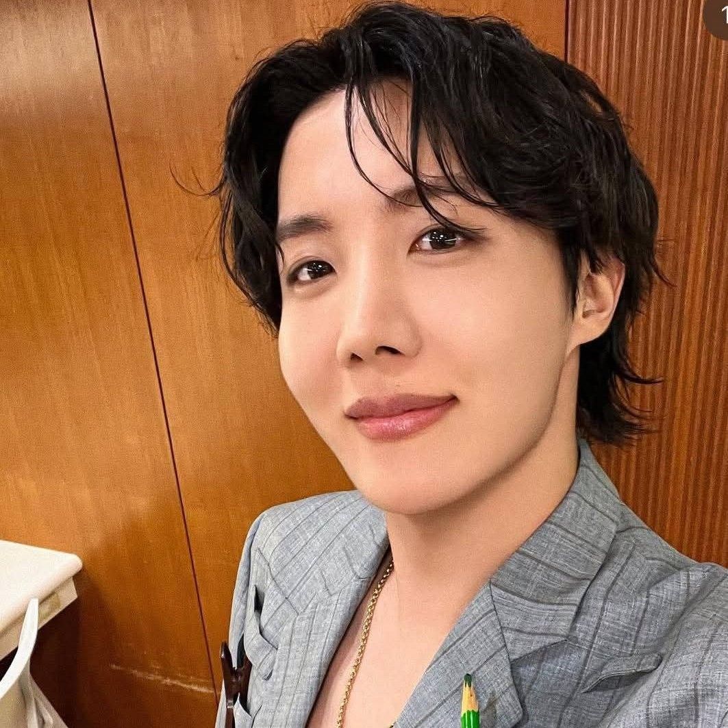 Behind-the-scenes cut of j-hope (BTS)