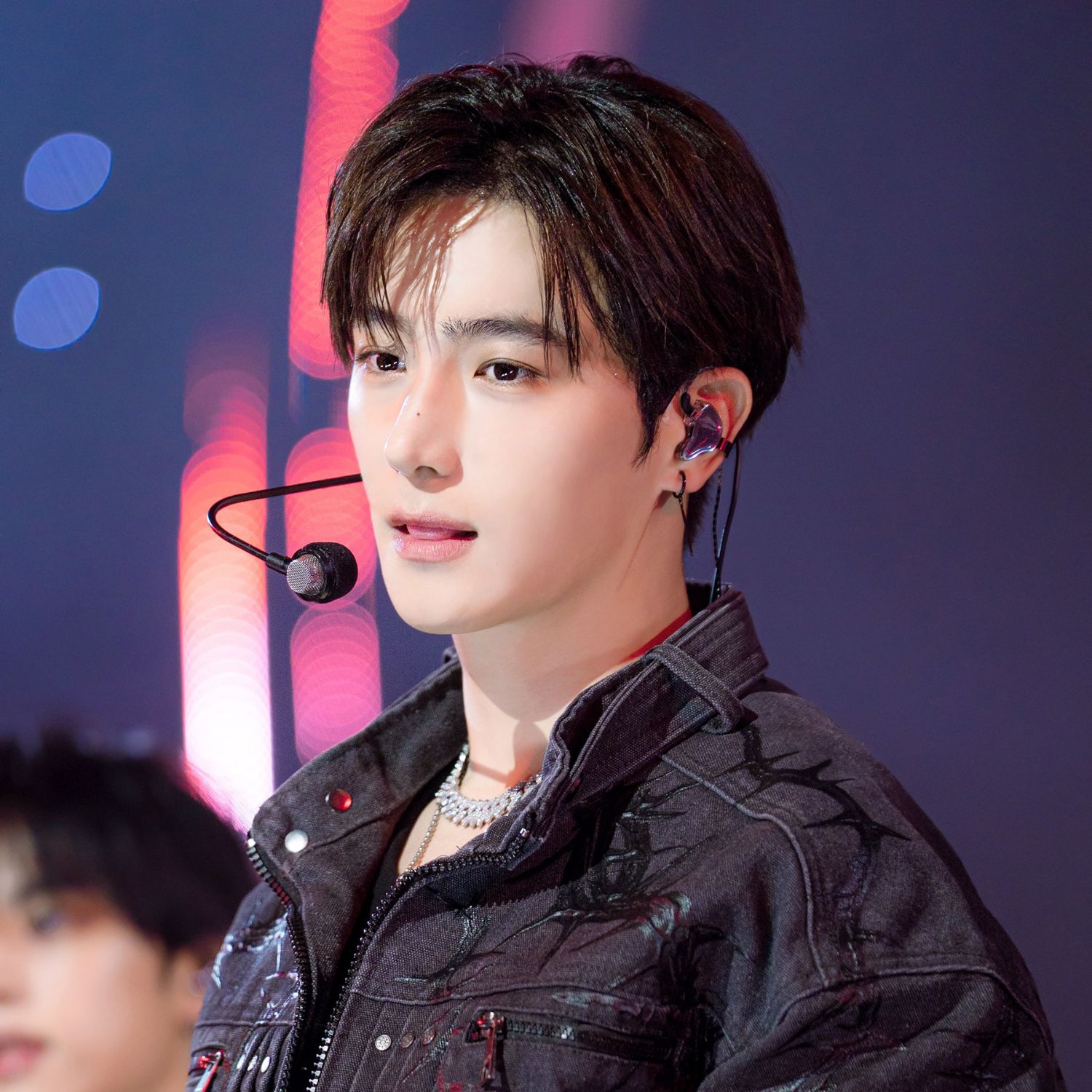 Behind-the-scenes cut of Hyunjae (THE BOYZ)