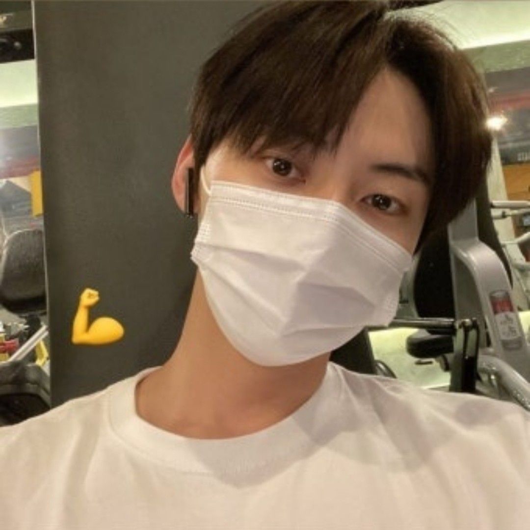 Recent activity shot of Hwang Minhyun