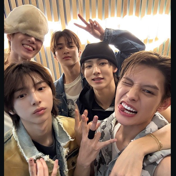 Foto perwakilan CORTIS yang bersinar hari ini di Choeaedol