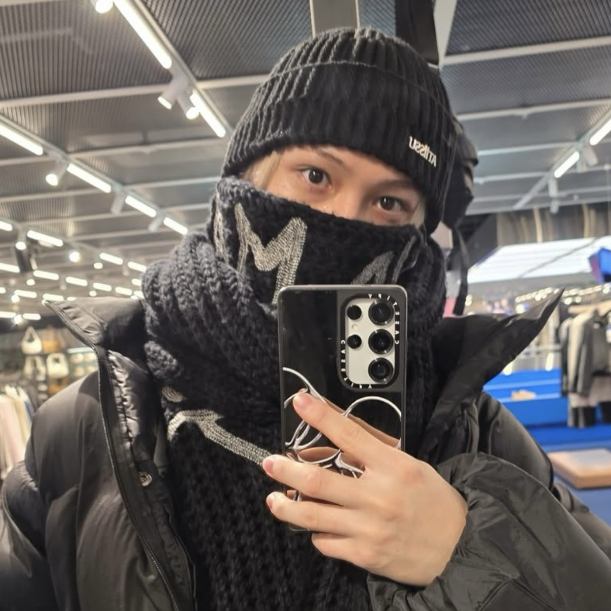 Recent activity shot of Felix (Stray Kids)