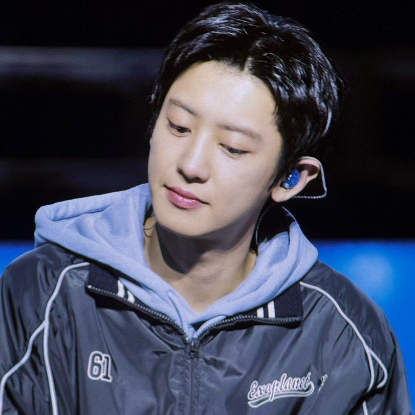 A moment captured by Chanyeol (EXO)'s fan