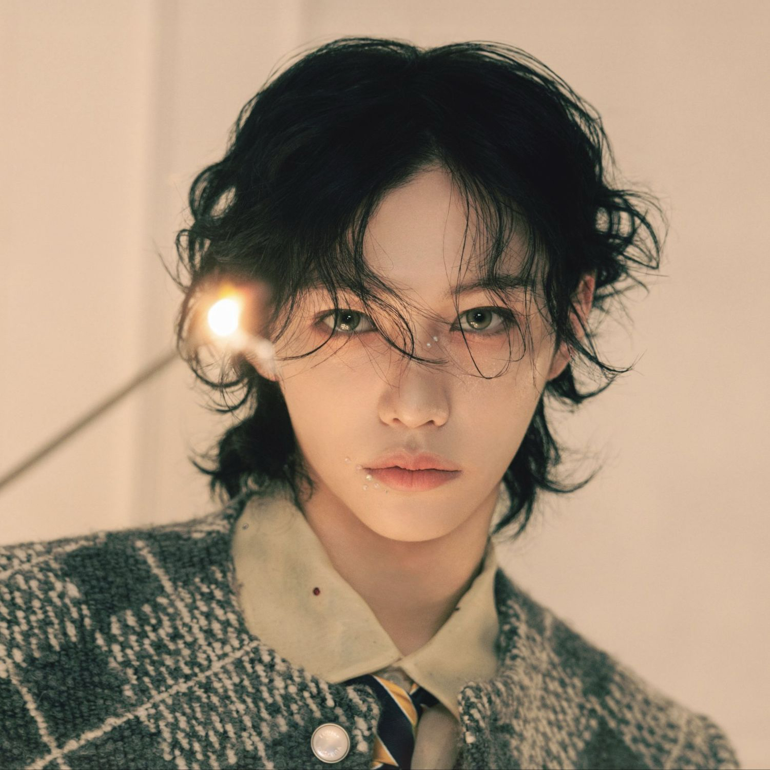 Behind-the-scenes cut of Felix (Stray Kids)