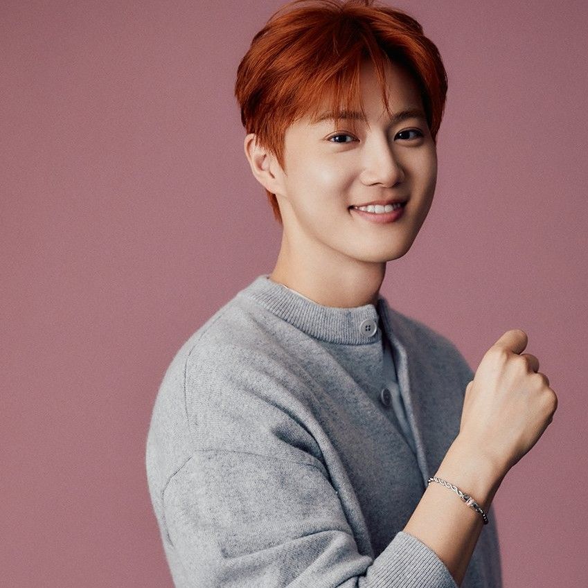 A moment captured by Suho (EXO)'s fan