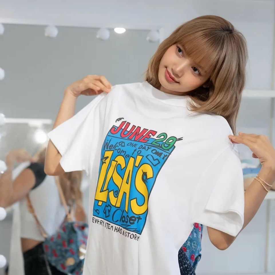 Recent activity shot of Lisa (BLACKPINK)