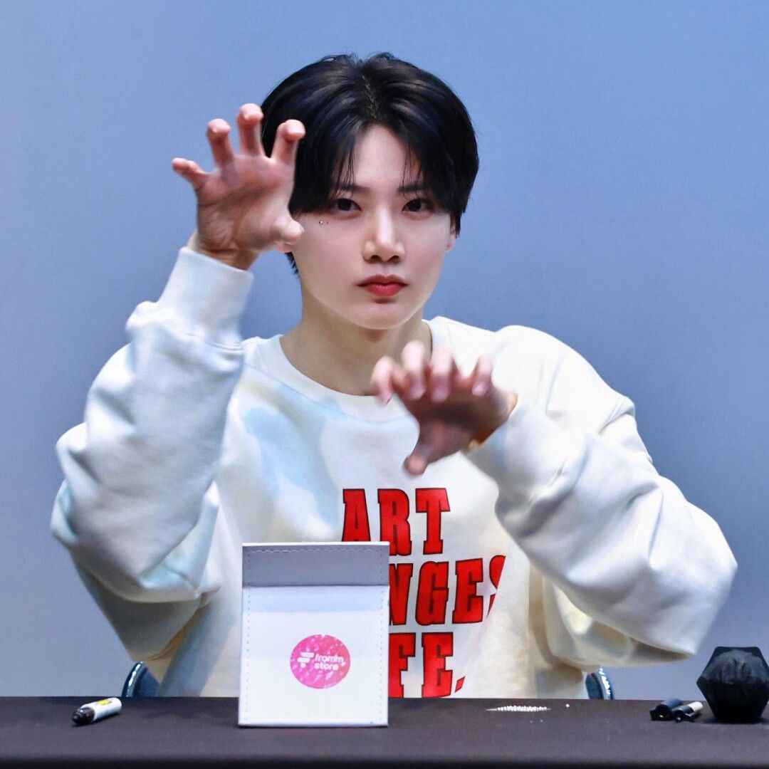 ジュンギュ (TREASURE)の最近の活動写真