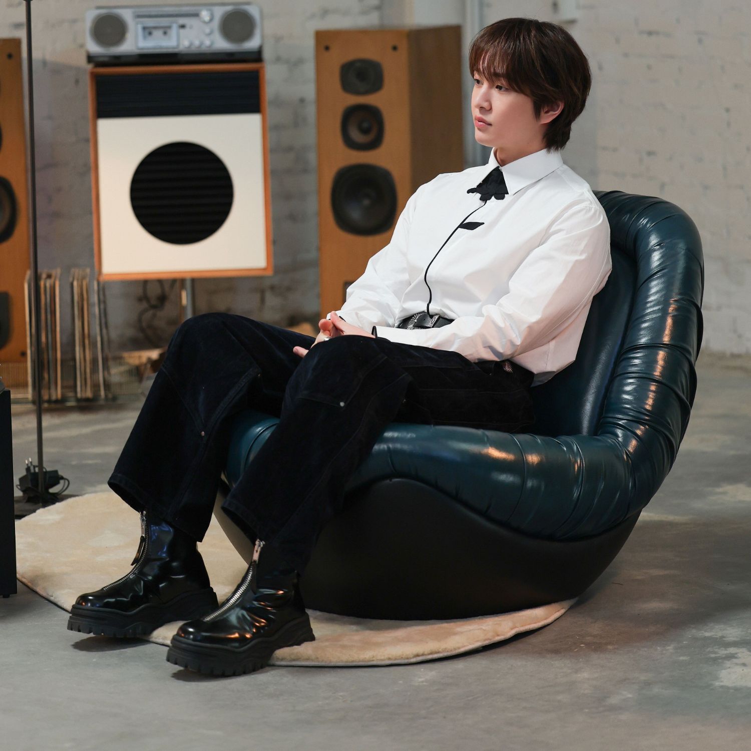Behind-the-scenes cut of Onew (SHINee)