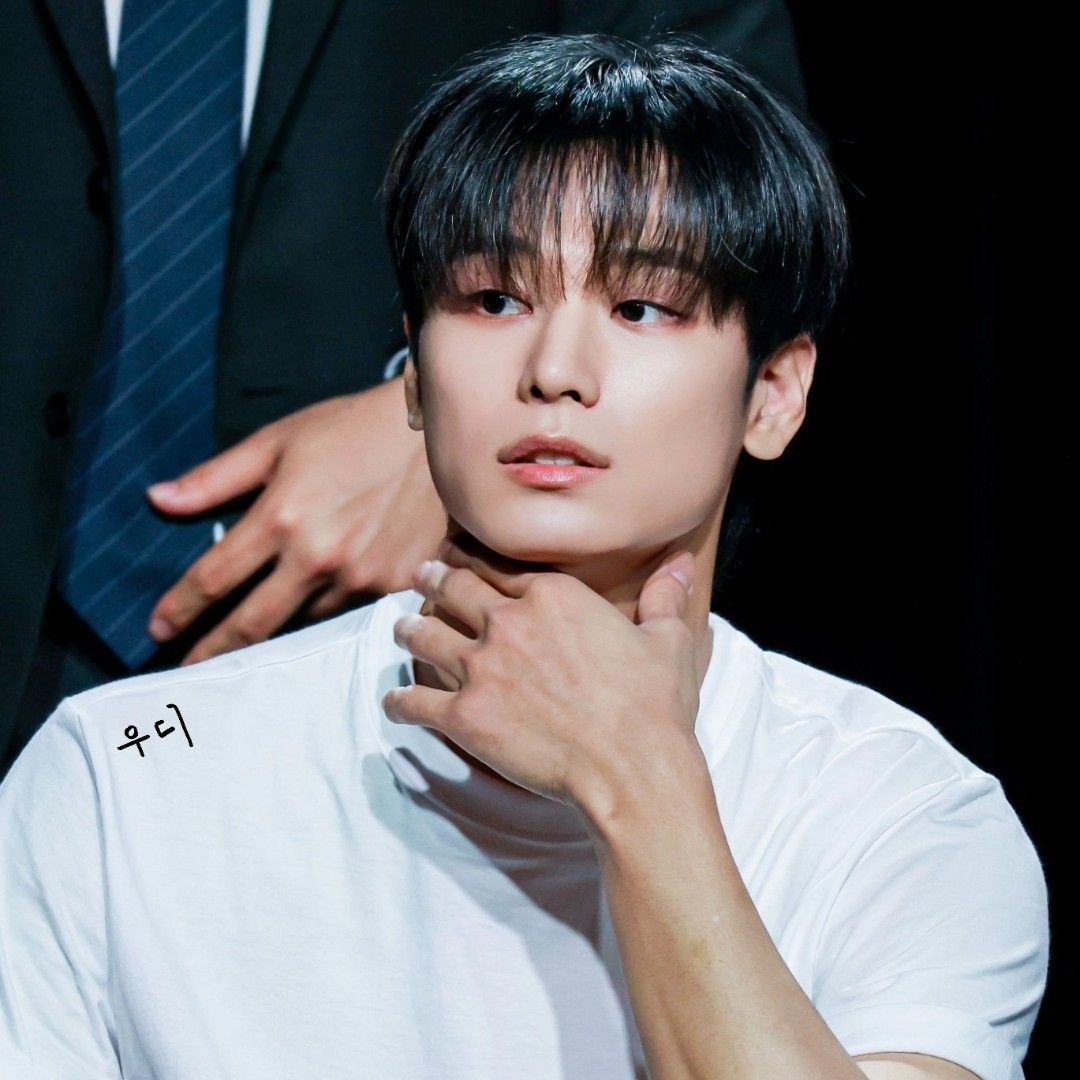Latest photo of Juyeon (THE BOYZ)