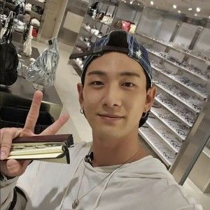 Latest photo of Baekho