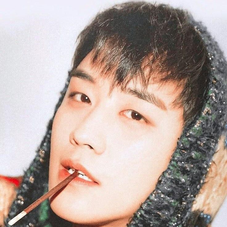 Behind-the-scenes cut of Seungri