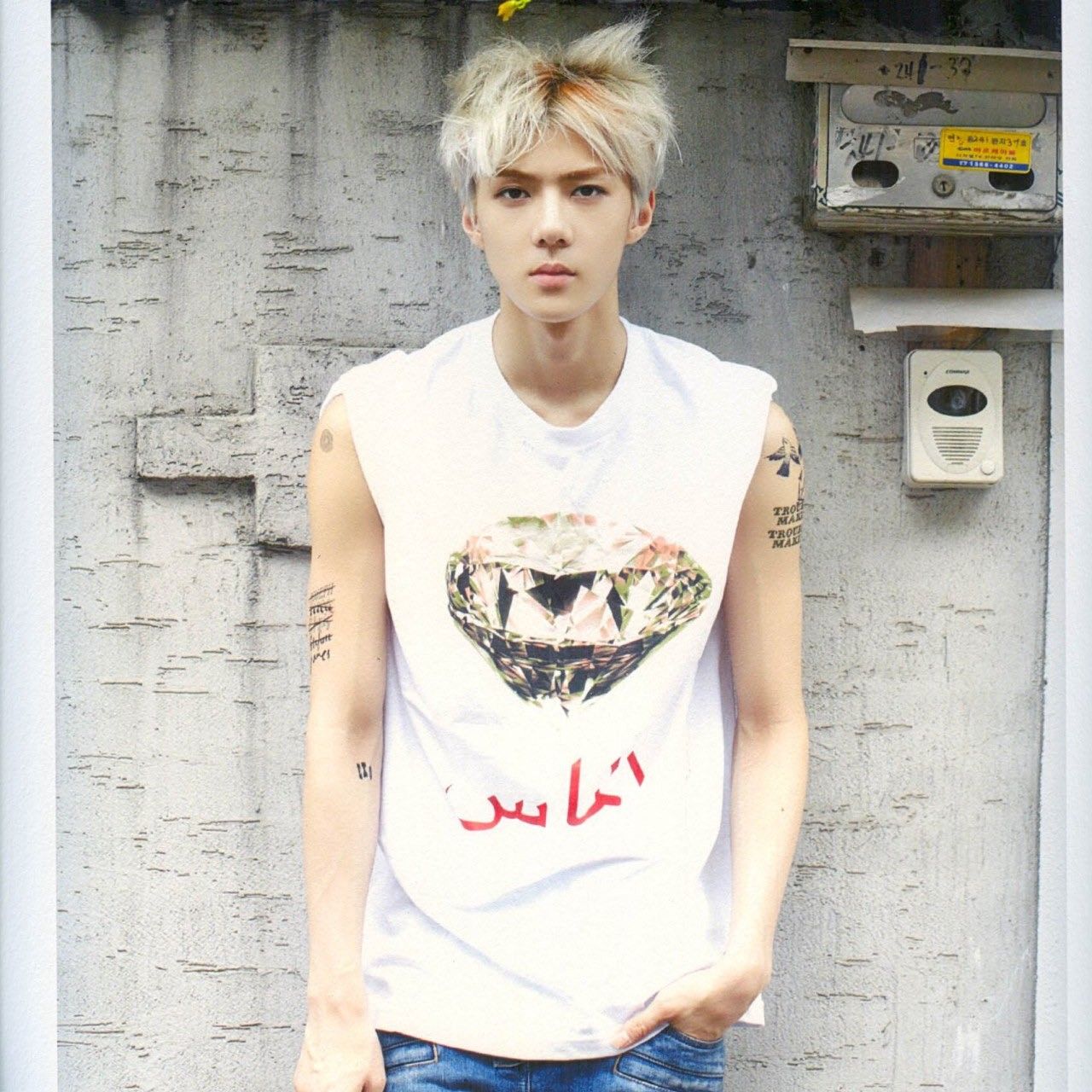 Behind-the-scenes cut of Sehun (EXO)